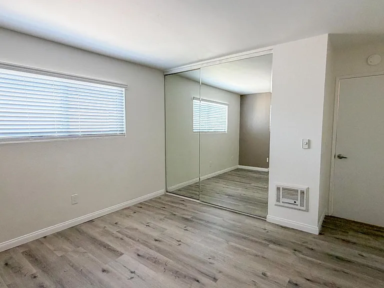 2625 Highland Ave — Photo 6