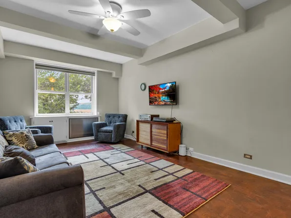 2465 Palisade Avenue image 3 of 27