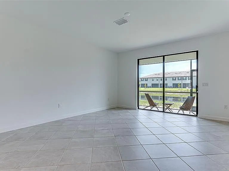 15235 Sunny Day Dr — Photo 8