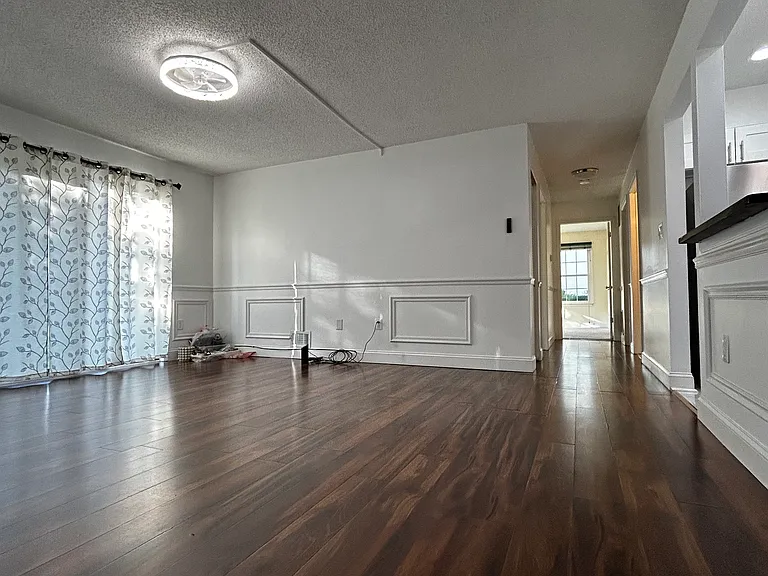 16 Rickard Ct — Photo 3