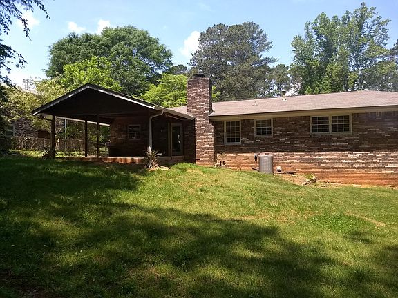 Back of the House showing the covered patio