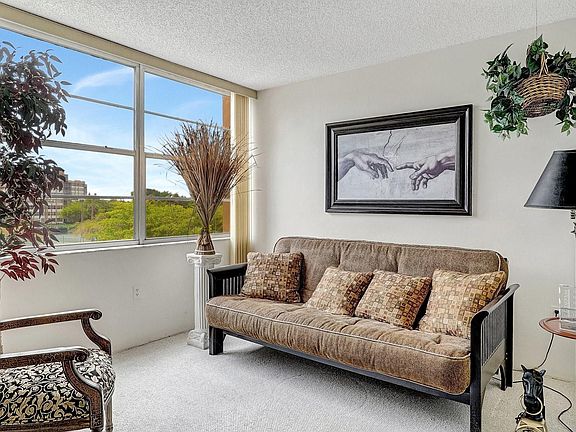 4th image of 1200 Saint Charles Place #317