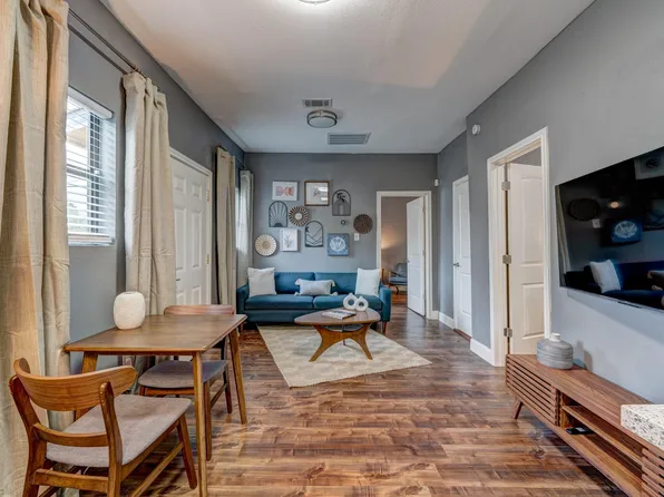 2527 Sumpter St, Houston, TX 77026