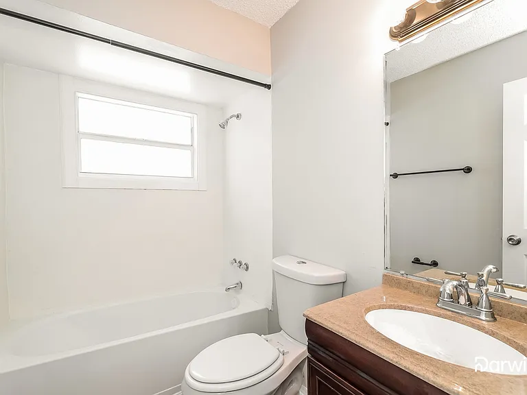 453 Cart Ct — Photo 10