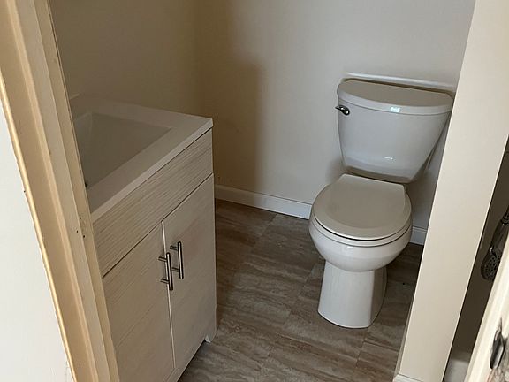 5th image of 4 Mill St #2