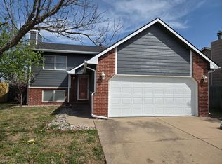1914 S Prescott Cir, Wichita, KS 67209
