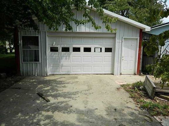 2nd image of 290 Bellview St