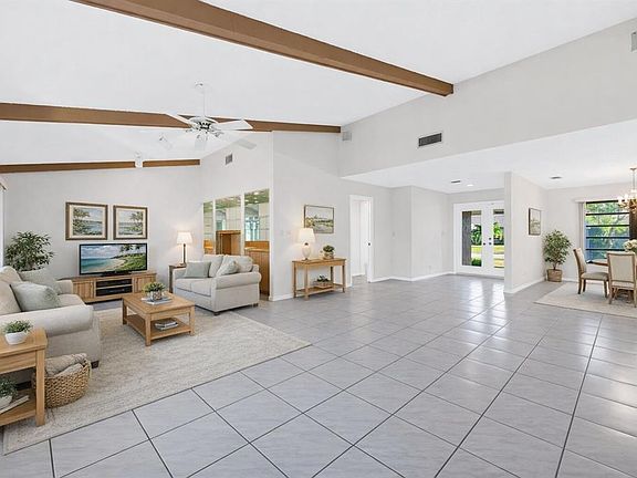 3rd image of 6053 Petaluma Drive