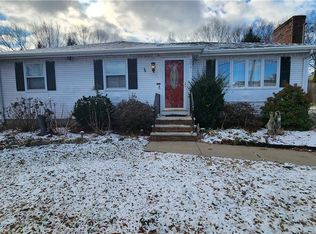 201 Rutland St, Cranston, RI 02920