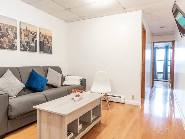 185 Newark Ave #4, Jersey City, NJ 07302