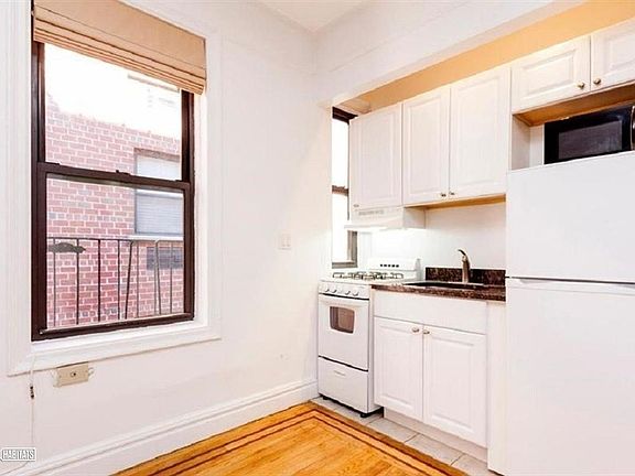 3rd image of 463 W 44th St #4F