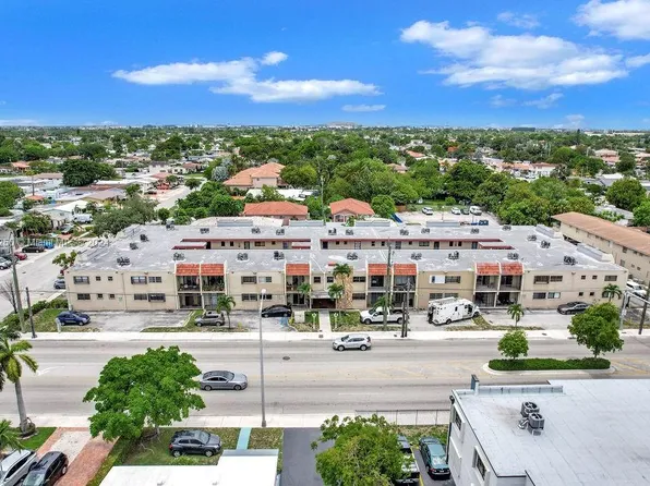 3800 Palm Ave APT 207, Hialeah, FL 33012