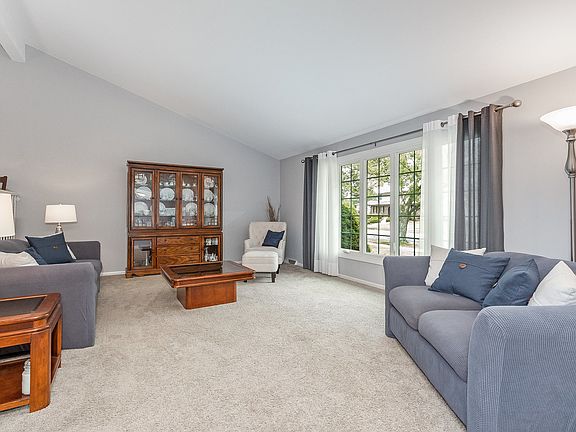 4th image of 9101 Sheri Ln