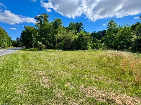 405 Brown Rd, King, NC 27021