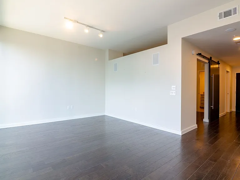 1212 Laurel St #1512 — Photo 8