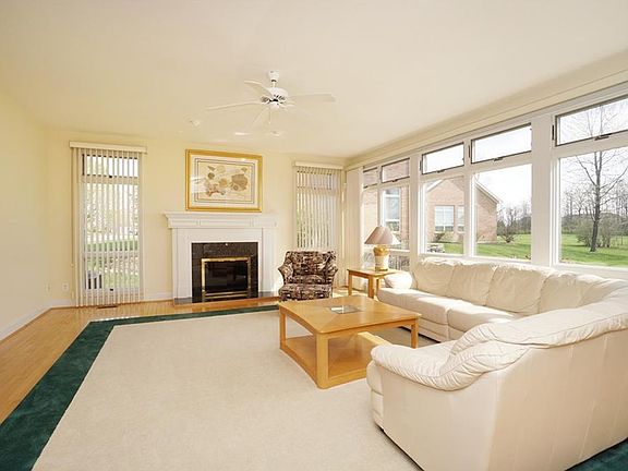5th image of 7442 Great Waters Ln