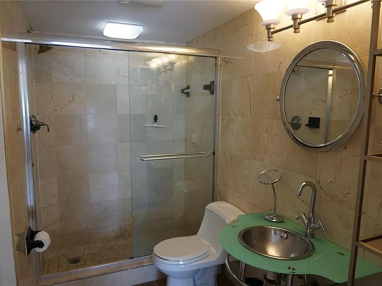 5900 Shore Blvd S #402 — Photo 16