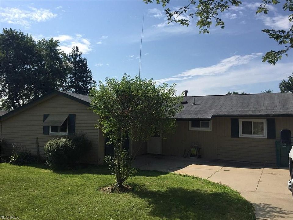 1st image of 2640 Deer St