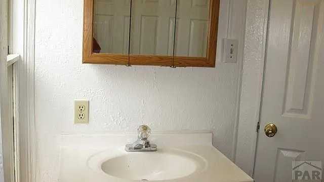 3 bed, 1344 sqft, $1,330 — Photo 4