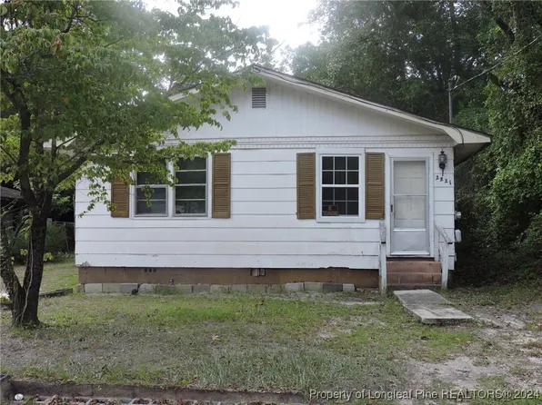 2221 Nicky Ave, Fayetteville, NC 28301