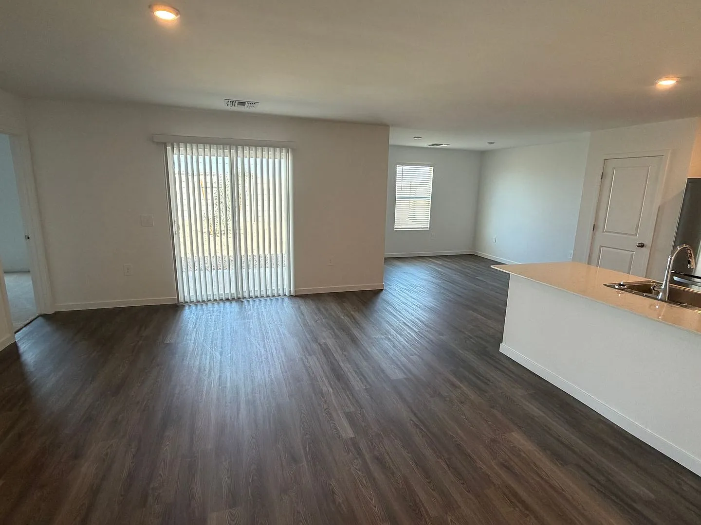 Newly Built 4 Bedroom 2 Bath in Coolidge — Photo 4