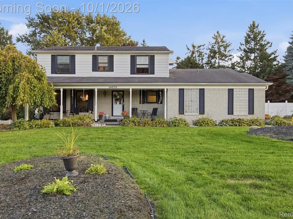 34979 Oakland Rd, Farmington, MI 48335