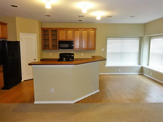 5717 Eagle Mountain Dr — Photo 4