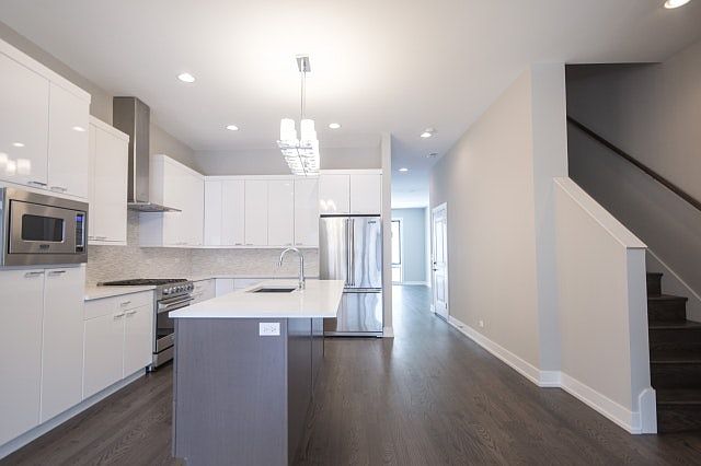 1st image of 1618 N Bosworth Ave #3