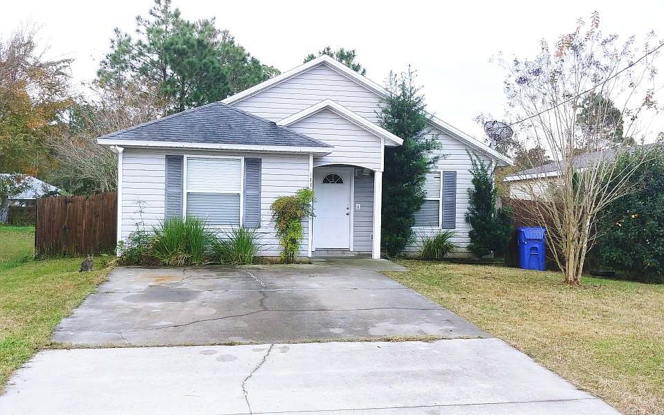 1st image of 863 Avery St