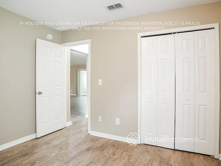11275 Chertsey Ln — Photo 11