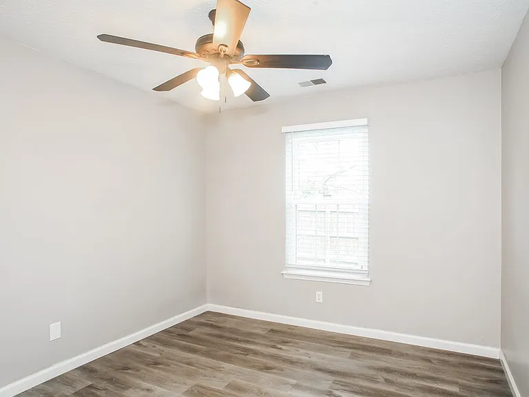 5203 Pin Oak Dr — Photo 10