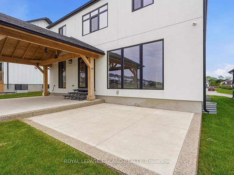 77 Crestview Dr — Photo 38