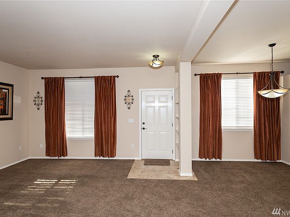 5th image of 1002 9th Ave SE APT B204