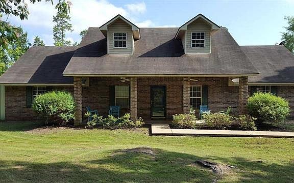 2nd image of 205 Cherokee Ln