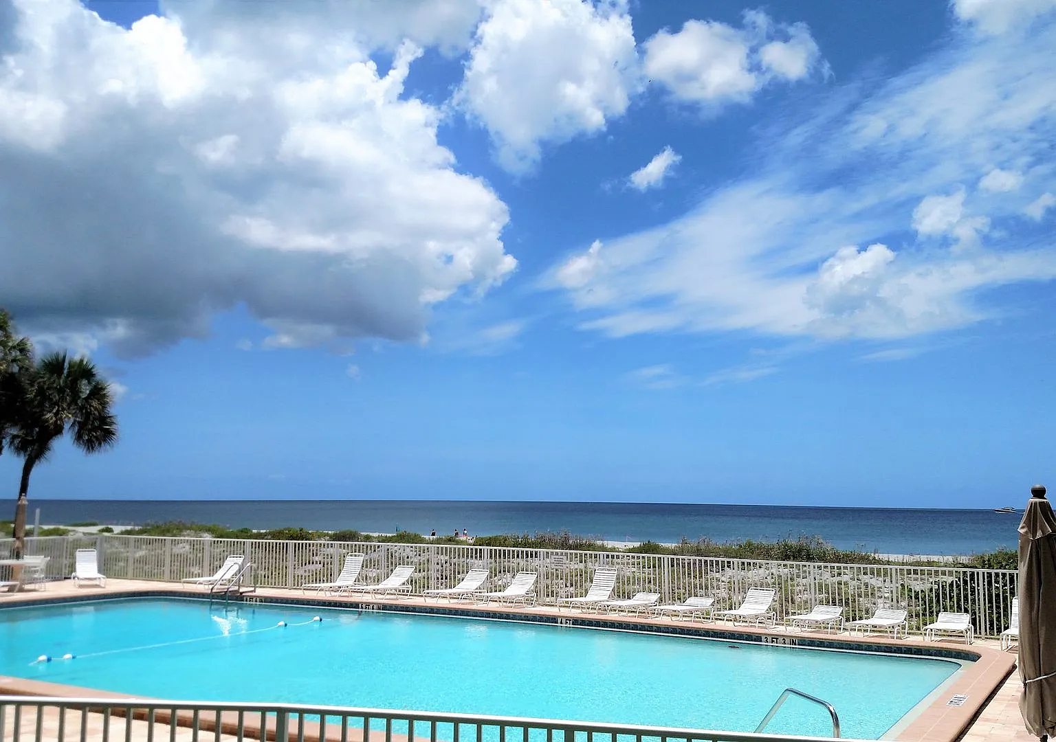 Seasonal Short-Term 2-Bedroom 2-Bathroom Condo located on Venice Island! — Photo 2