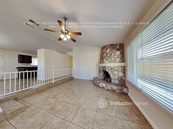 4th image of 2315 W Paradise Dr