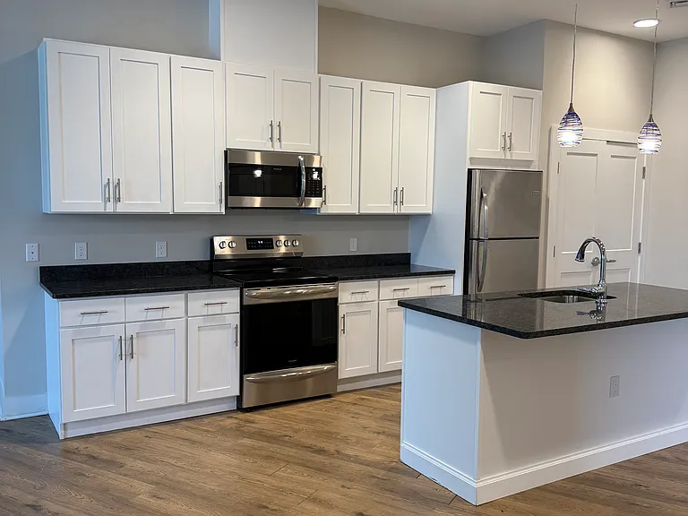 216 S Division St #106 — Photo 5