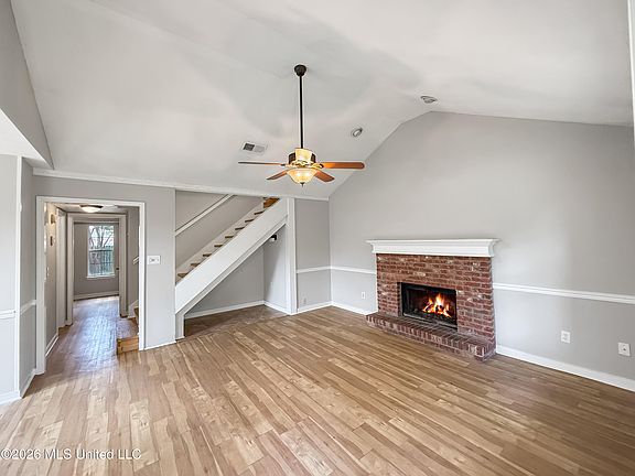 2nd image of 2007 Fox Hill Ln