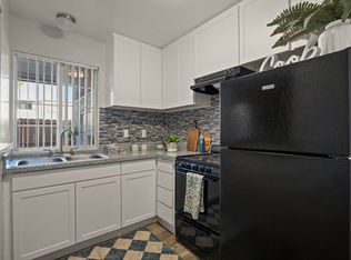 Brookwood, Tucson, AZ 85710