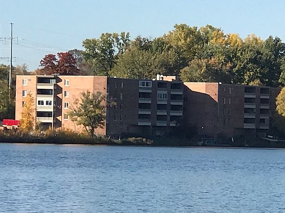 Lakeview Terrace is 76 unit condominium, some of which are rentals. On Tanners Lake