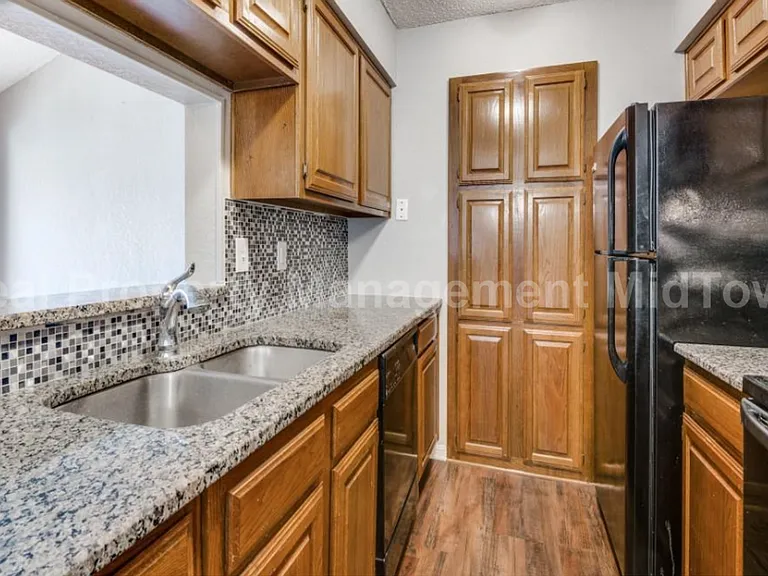 1101 Calico Ln #1425 — Photo 2