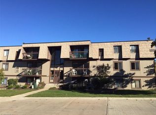 9831 Sunrise Blvd UNIT P30, North Royalton, OH