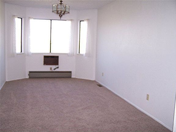 5th image of 473-000 Josie Way
