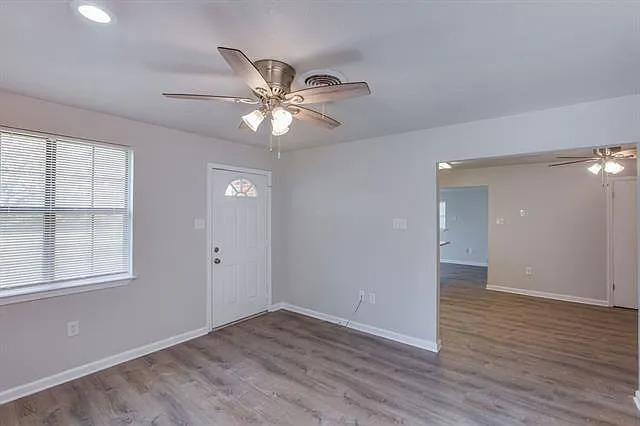 10519 Saint Joseph St — Photo 10