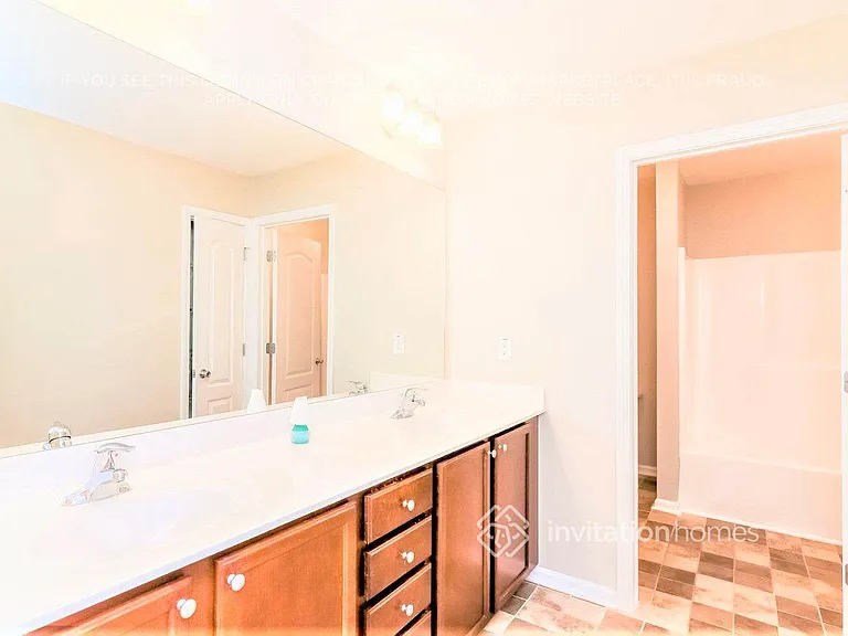 3422 Rustic Trail Ln — Photo 16
