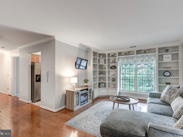 3820 Normandy Dr APT 3B, Hampstead, MD 21074