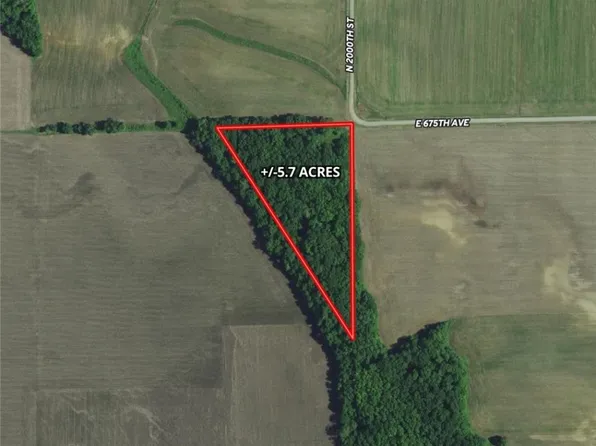 6751 N 2000th St, Willow Hill, IL 62480