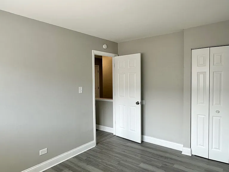1719 E Roosevelt Rd #2 — Photo 14