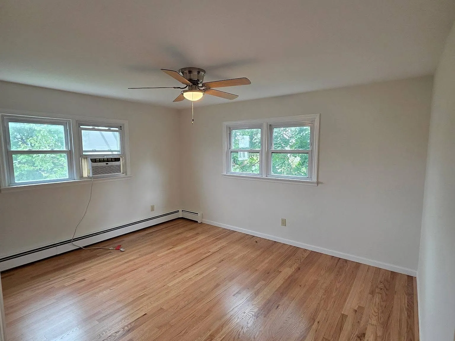 3 bed, 1400 sqft, $3,200 — Photo 4