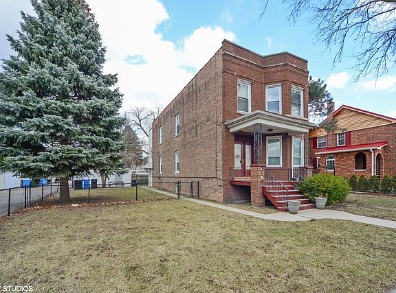 4th image of 3043 N Sayre Ave